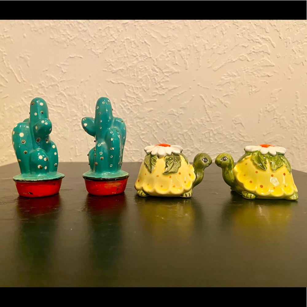 Antique S&P Shakers